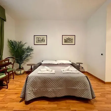 Interno 3 - Vatican * Rome